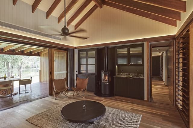 Outback Suite
