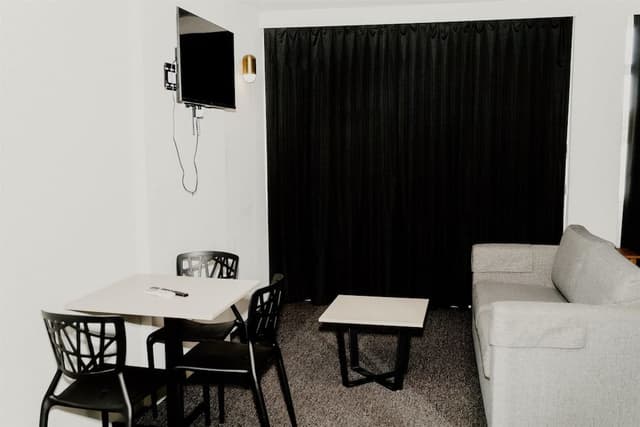 Studio, 2 Queen Beds
