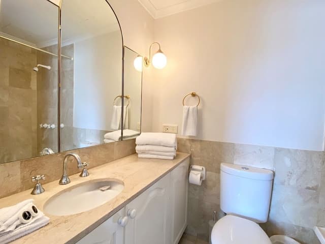 2 Bedroom Spacious Apartment
