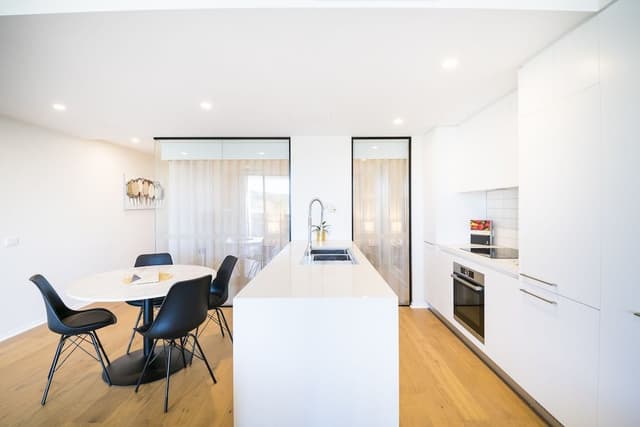 Business Apartment, 2 Bedrooms, Lake View