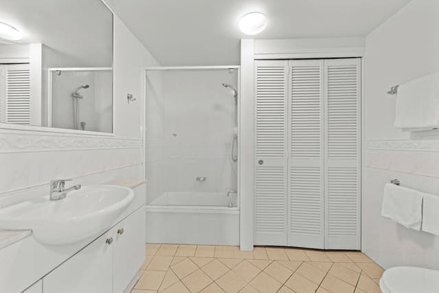 Two Bedroom Apartment - Queen/Twin