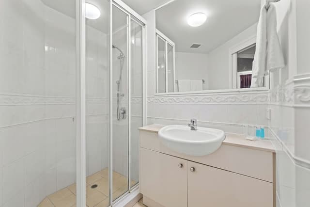Two Bedroom Apartment - Queen/Twin