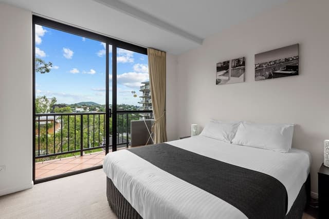 One Bedroom Apartment