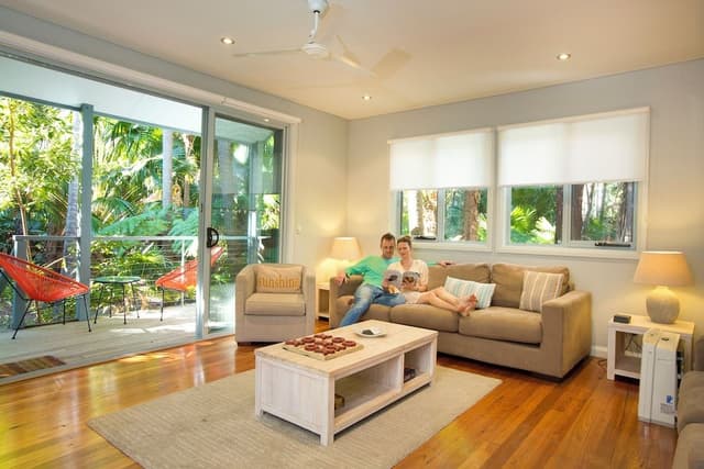 Luxury Townhome, 3 Bedrooms (Free Standing House)