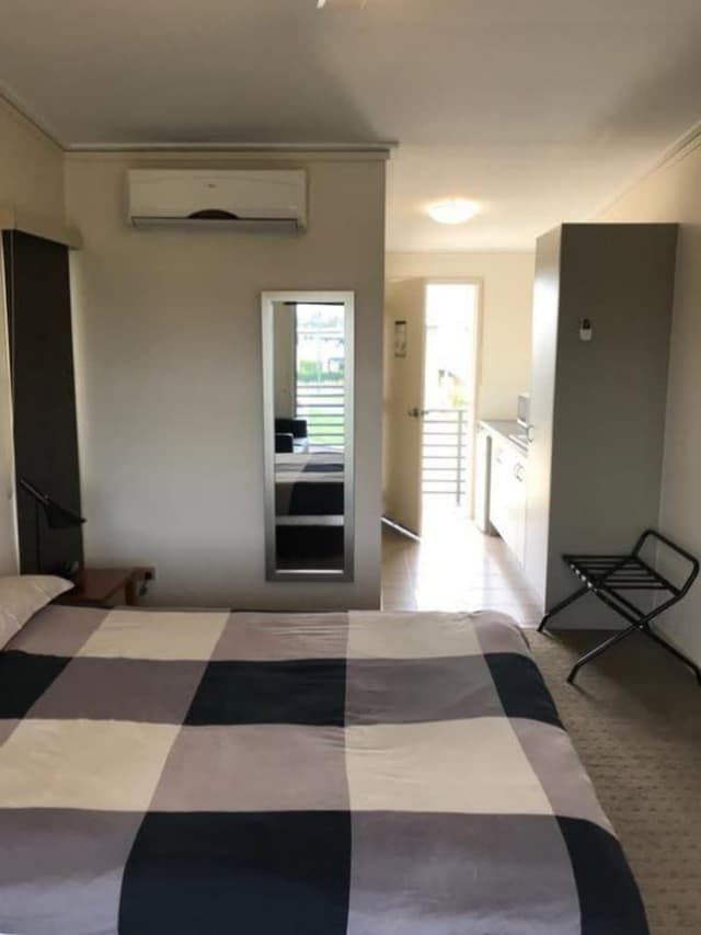 Executive Room, Non Smoking, Kitchenette (Executive Queen)