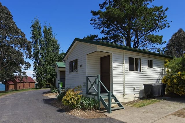 Ensuite Cabin