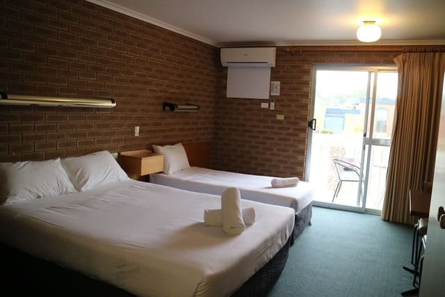 Standard Suite, 1 Bedroom, Non Smoking, Kitchenette (Twin)