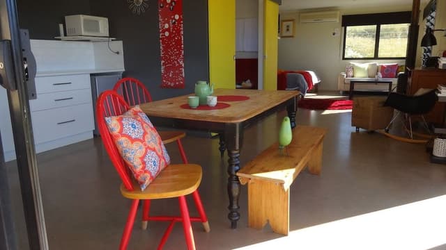 Yellow Retreat Cottage