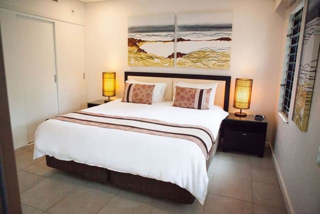 Luxury Apartment, 2 Bedrooms, Pool View, Poolside