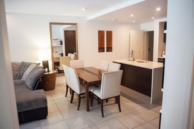 Luxury Apartment, 2 Bedrooms, Pool View, Poolside
