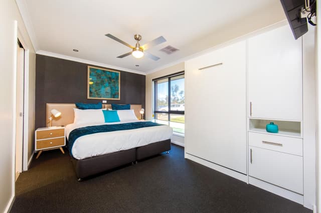 Luxury 2-Bedroom Apartment