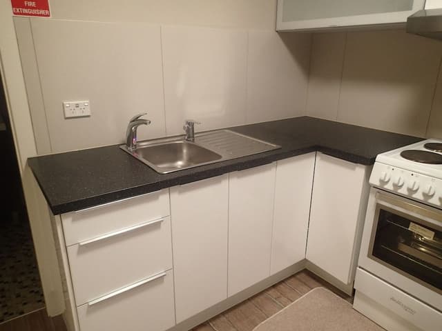 2 Bedroom Apartment (#1) - (2 Queen and 1 Single Bed)