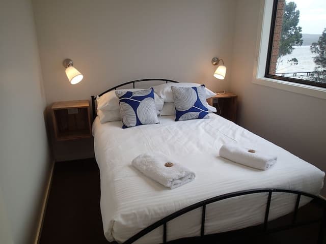 2 Bedroom Apartment (#3) - (2 Double and 1 Single Bed)