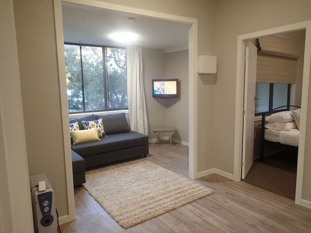 2 Bedroom Apartment (#1) - (2 Queen and 1 Single Bed)