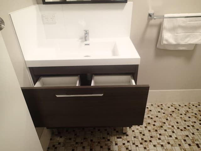 2 Bedroom Apartment (#1) - (2 Queen and 1 Single Bed)