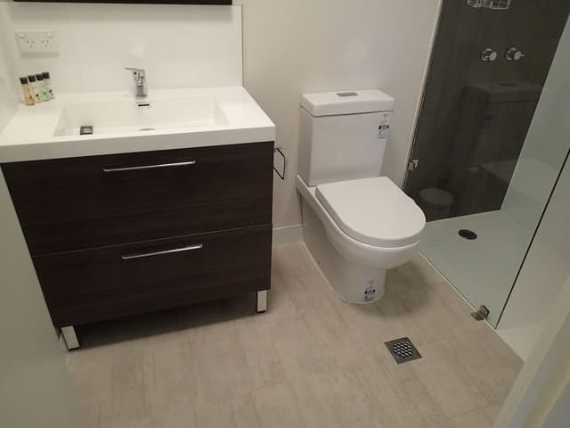 2 Bedroom Apartment (#3) - (2 Double and 1 Single Bed)