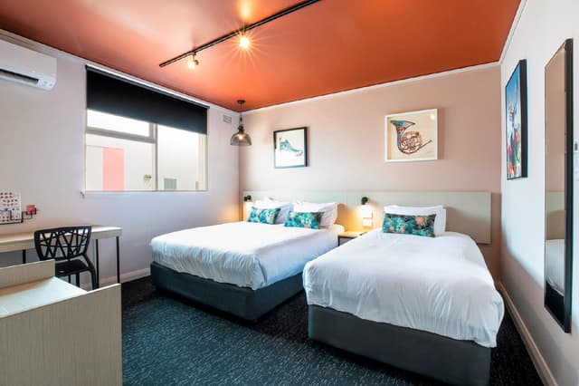 Queen Studio with 1 Queen Bed and 1 Single Bed