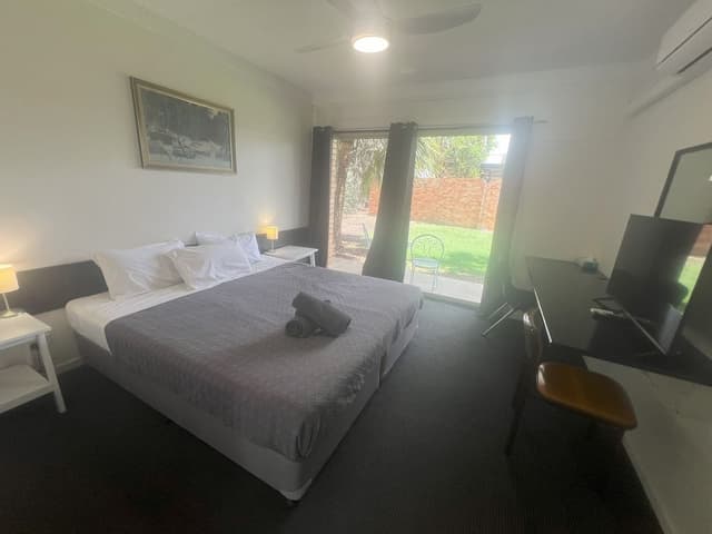 Queen Room