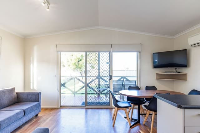 Executive Cabin