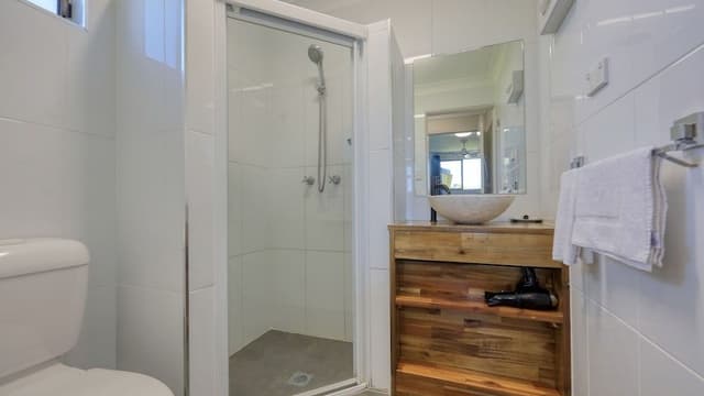 Standard Suite, 1 Bedroom, Non Smoking, Kitchenette (Queen Double Room)