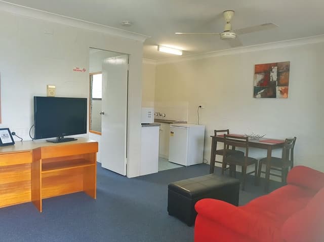 Standard Suite, 1 Bedroom, Non Smoking, Kitchenette (Twin Room)