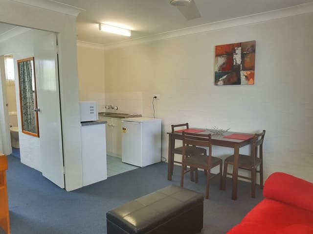 Standard Suite, 1 Bedroom, Non Smoking, Kitchenette (Queen Double Room)