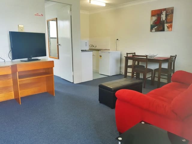 Standard Suite, 1 Bedroom, Non Smoking, Kitchenette (Queen Double Room)