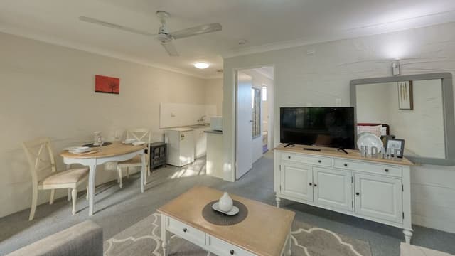Standard Suite, 1 Bedroom, Non Smoking, Kitchenette (Twin Room)