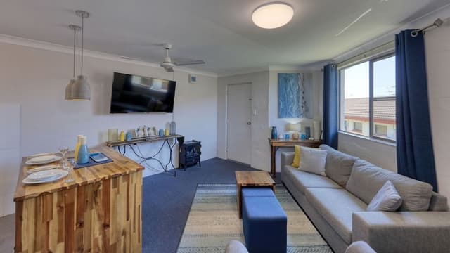 Standard Suite, 1 Bedroom, Non Smoking, Kitchenette (Queen Double Room)
