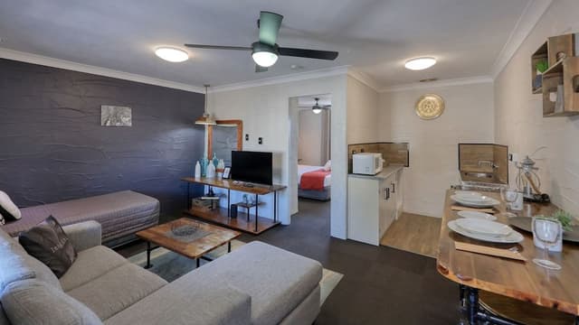 Standard Suite, 1 Bedroom, Non Smoking, Kitchenette (Twin Room)
