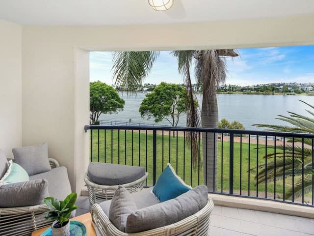 Apartment, 1 Bedroom (River View)