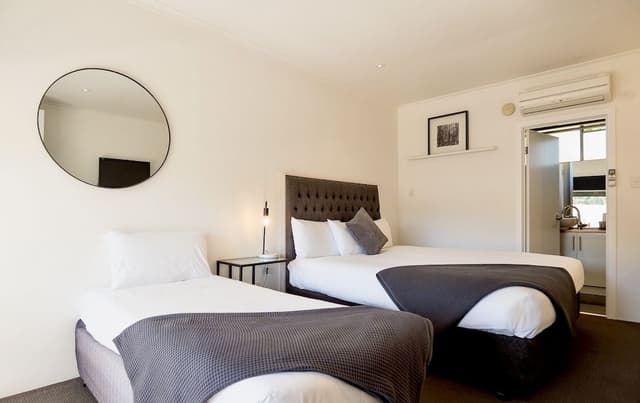 Deluxe Room, Non Smoking (King Deluxe Family Midwk)