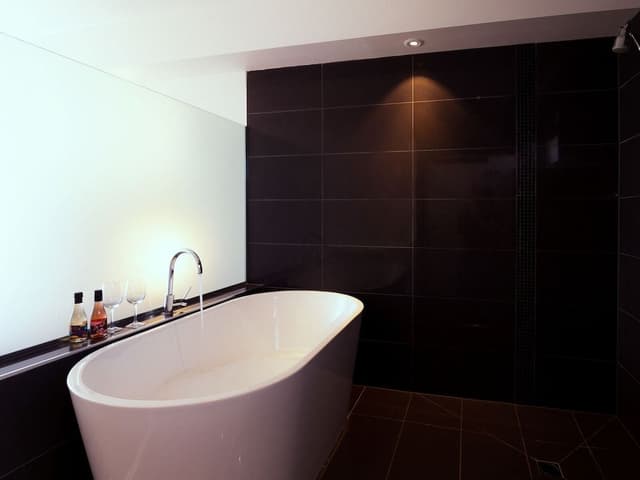 Deluxe Suite, 1 Bedroom, Non Smoking, Balcony (Couples Deluxe Suite mdwk)