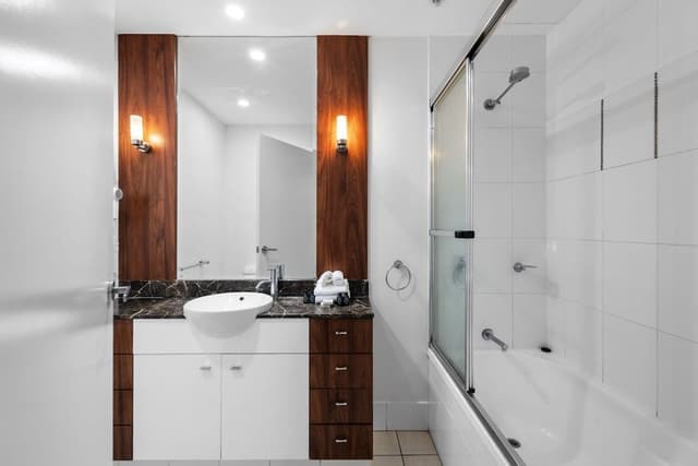 Superior Apartment, 2 Bedrooms - Ocean, River or Garden Views