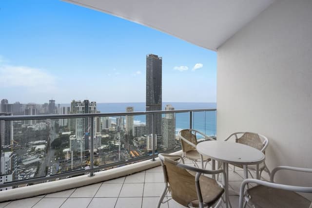 Lvl 42 Ocean View 3 Bedroom Apartment
