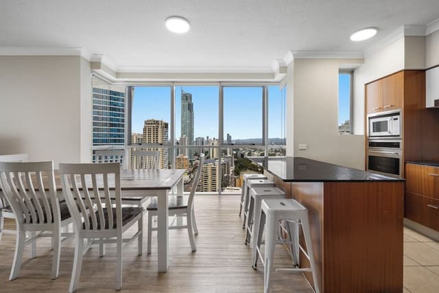 Lvl 25 Ocean View 3 Bedroom Apartment