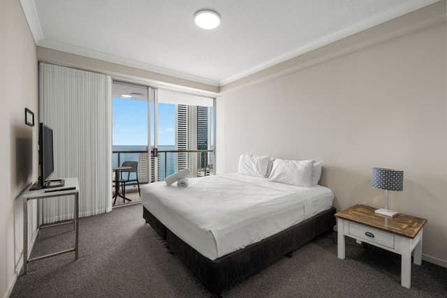 Lvl 25 Ocean View 3 Bedroom Apartment