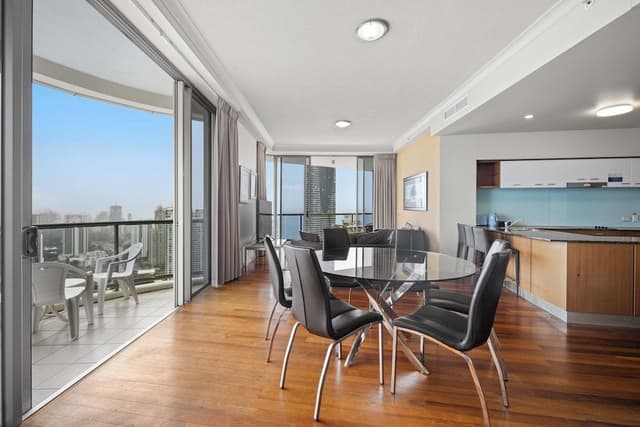 Lvl 42 Ocean View 3 Bedroom Apartment