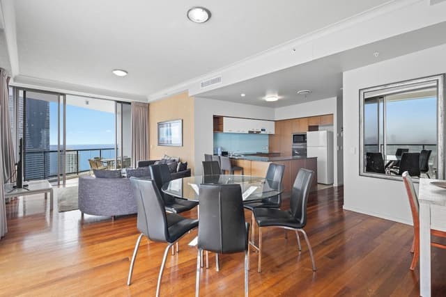 Lvl 42 Ocean View 3 Bedroom Apartment