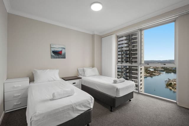 Lvl 25 Ocean View 3 Bedroom Apartment