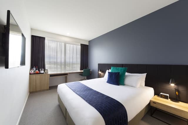 Deluxe Studio, 1 King Bed