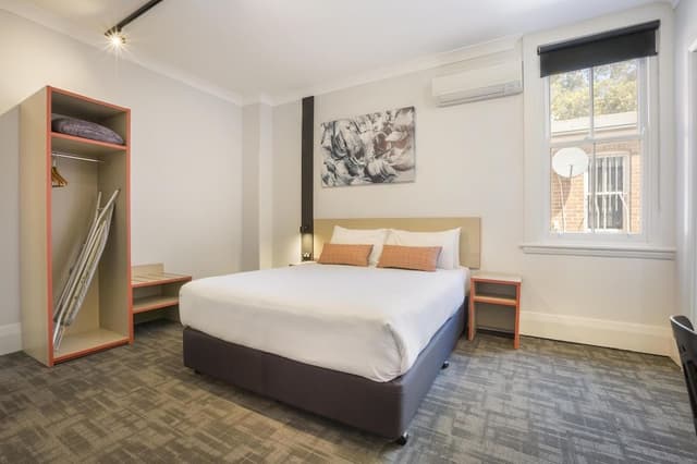 Queen Room
