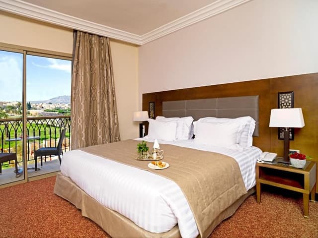Deluxe Double Room with Pool and Medina View