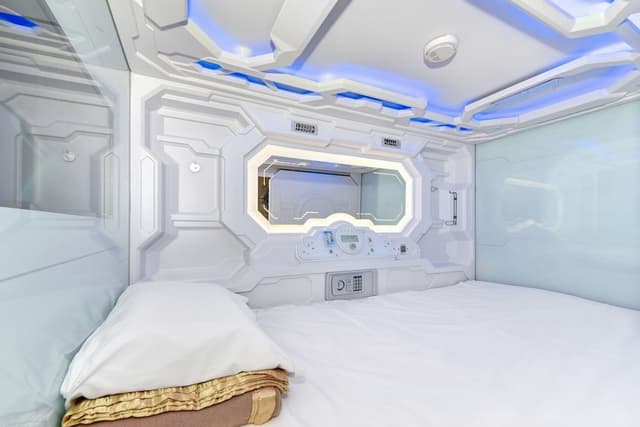 Single Room (Single Capsule)