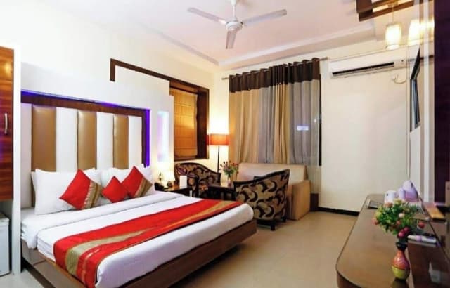 Deluxe Double Room, City View