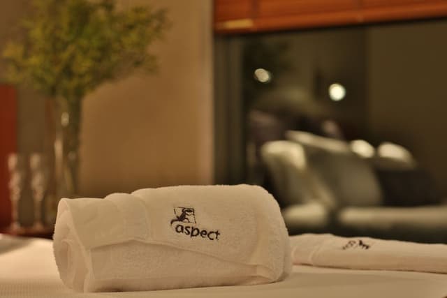 Luxury Chalet (Bushland Luxury Couples Retreat)