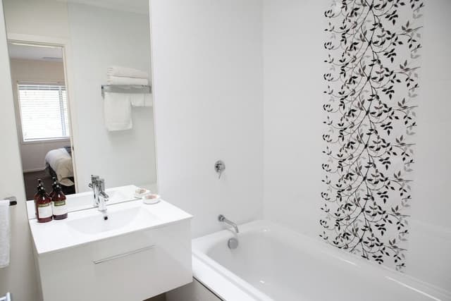 House, 2 Bedrooms