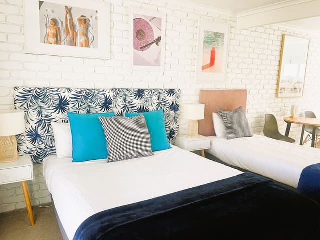 Deluxe Double or Twin Room, Multiple Beds, Kitchenette
