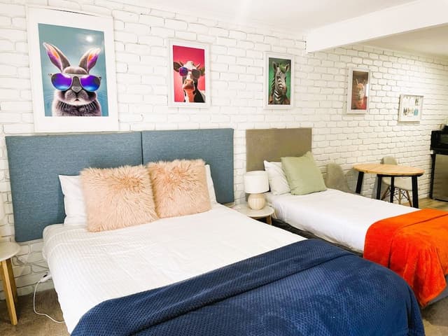 Family Suite, Multiple Beds, Non Smoking, Kitchenette