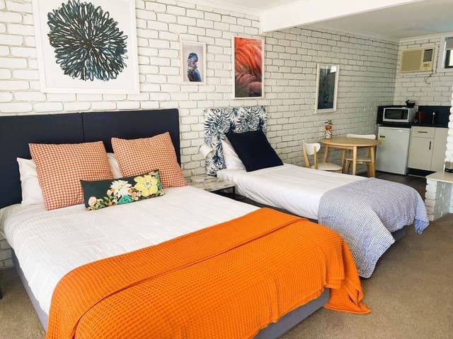 Deluxe Double or Twin Room, Multiple Beds, Kitchenette